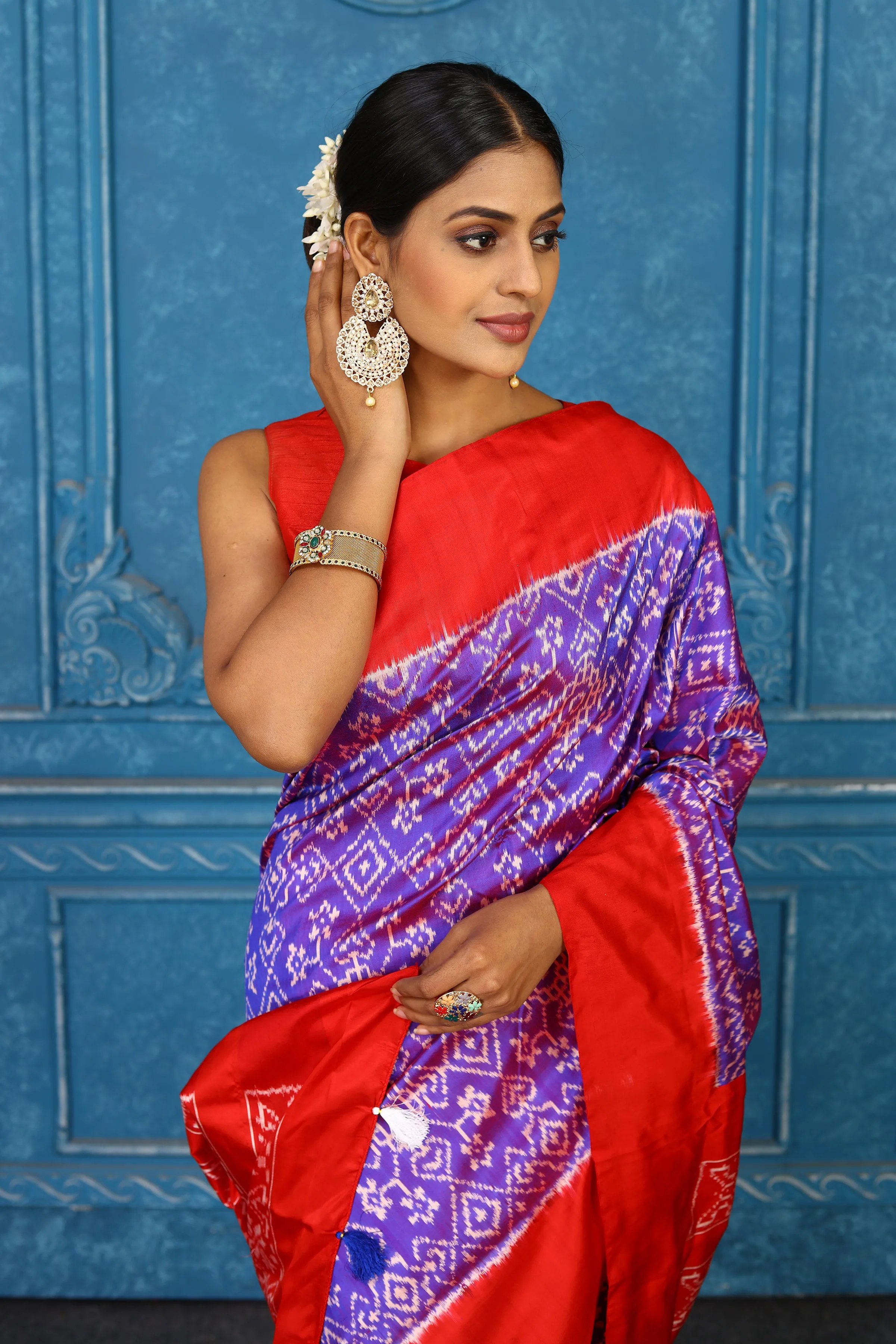 91A438 Purple Pochampally Ikkat Silk Saree with Red Border
