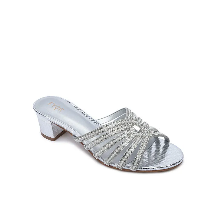 Crystal Pointed Mule HL 235