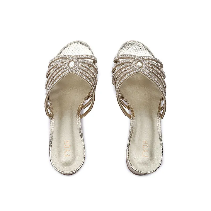 Crystal Pointed Mule HL 235
