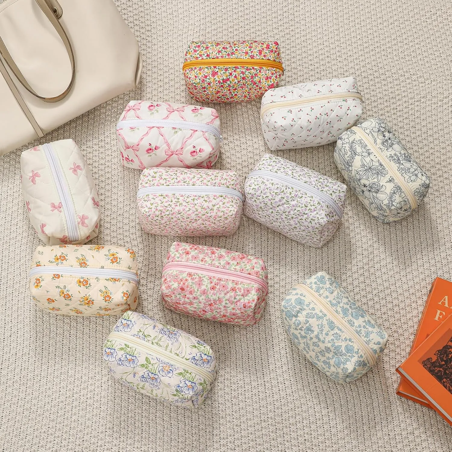 Cute Small Makeup Bag,Quilted Floral Cotton Cosmetic Pencil Pouch, Quilted Flowers Pencil Case with Zipper, Kawaii Travel Toiletry Bags for Purse(12White Pink Bow)