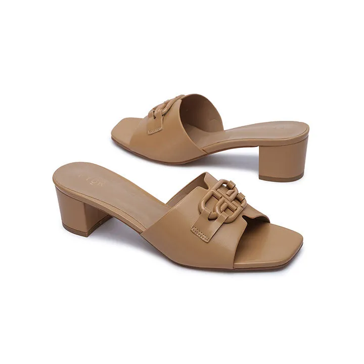 Elegant Brooch Mule HL 230