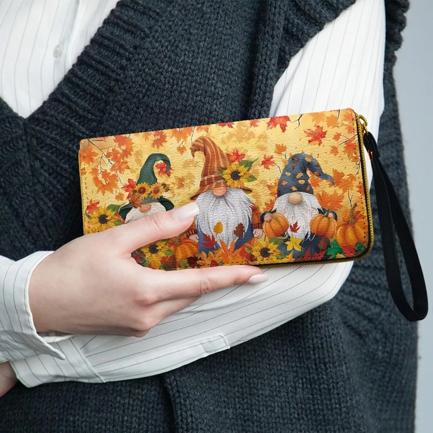 Fall Gnomes Wallets for Women Wristlet Wallet for Women,Cute Leather Ladies Purse Large Credit Card Clutch Wallets