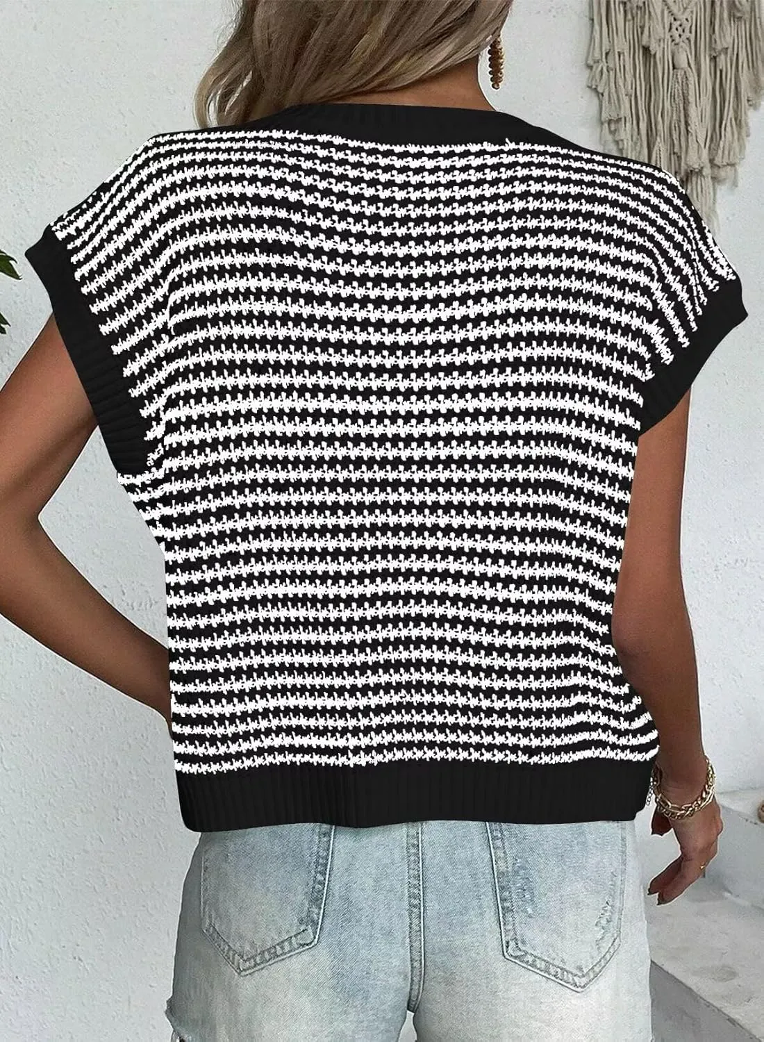 FEKOAFE Women's 2025 Crew Neck Striped Color Block Short Sleeve Knit Sweaters Fashion Spring Summer Pullovers Tops