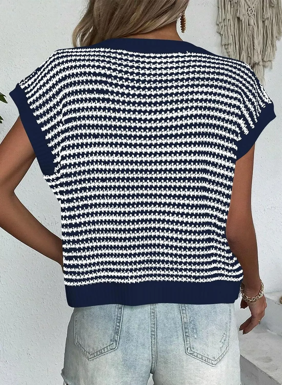 FEKOAFE Women's 2025 Crew Neck Striped Color Block Short Sleeve Knit Sweaters Fashion Spring Summer Pullovers Tops