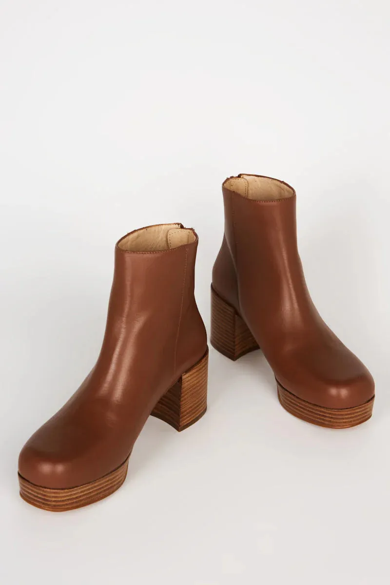 Intentionally Blank Speed Boot - Tan