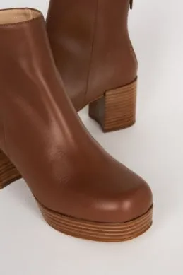 Intentionally Blank Speed Boot - Tan