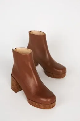 Intentionally Blank Speed Boot - Tan