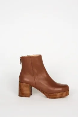 Intentionally Blank Speed Boot - Tan