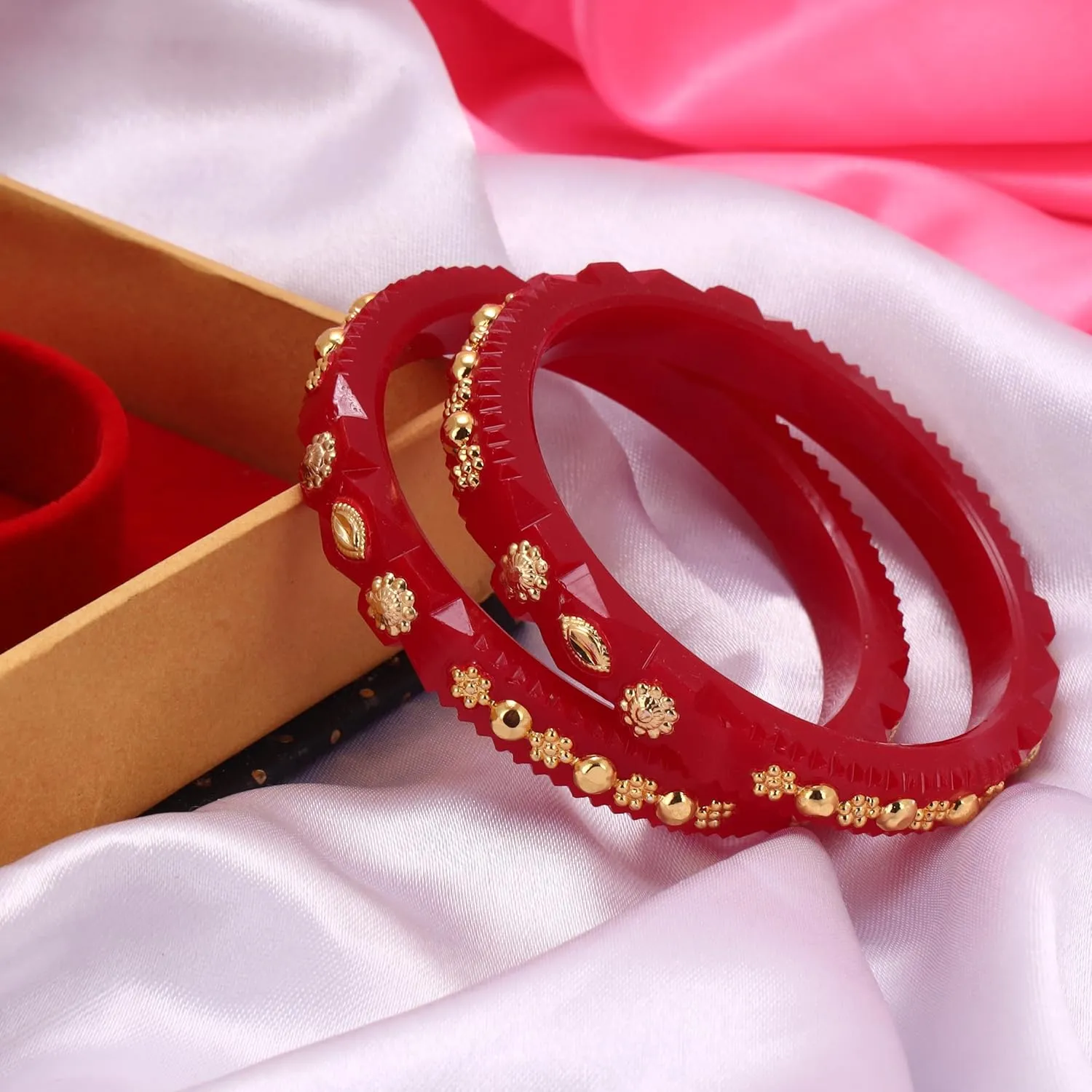 Meenakshi imitation Gold Plated Handcrafted Designer Red and White Plastic Shakha Pola Bangles Set of 4 Gift For Her Bollywood Women Jewelry Bangle Bracelets Kangan