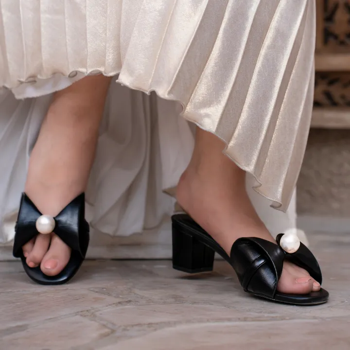 Pearl Bow Mule BB 67