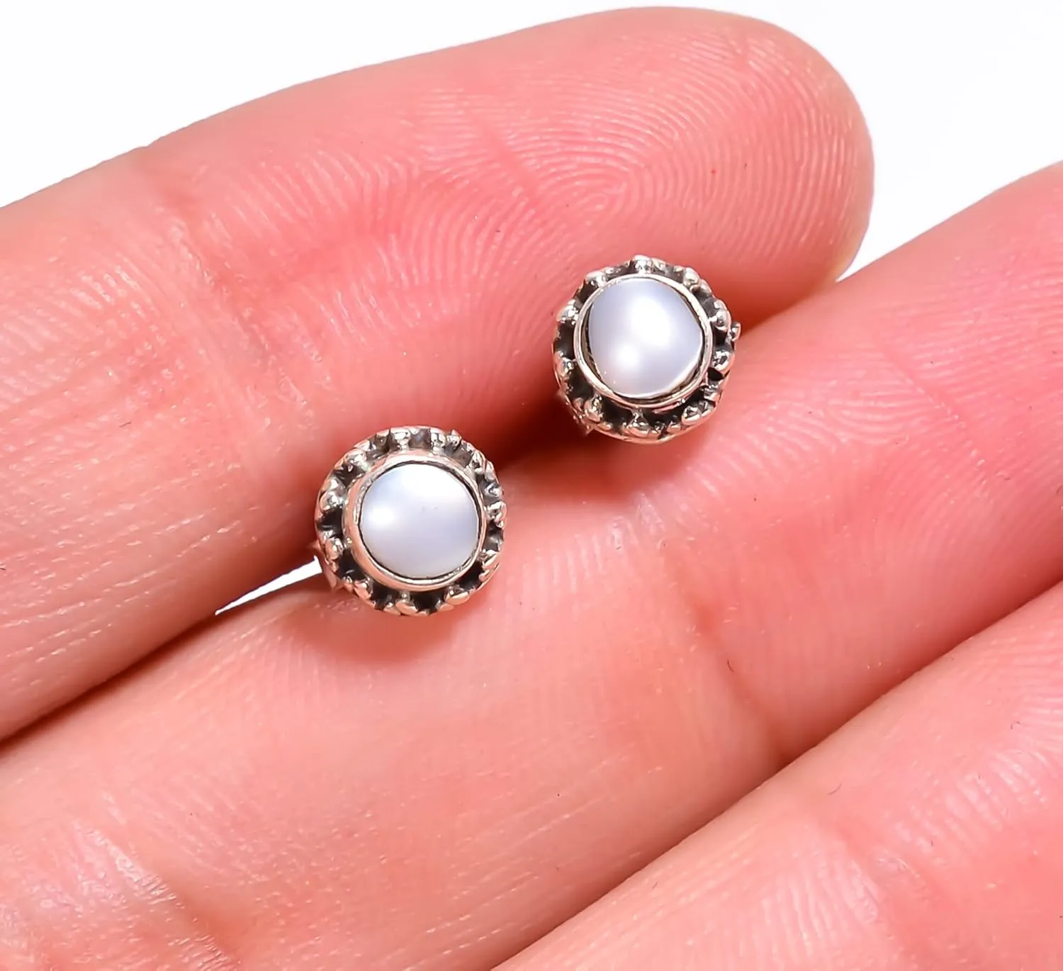 Studs earrings in 925 Sterling Silver, Girl Minimal Stud Jewellery for Office & Everyday Use, Unique Fine Stone Jewelry Gifts for Women - Girls
