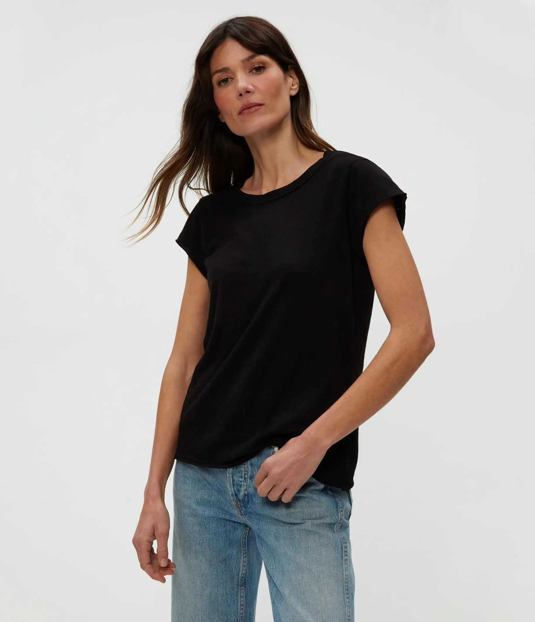TRUDY SUPIMA TEE IN BLACK