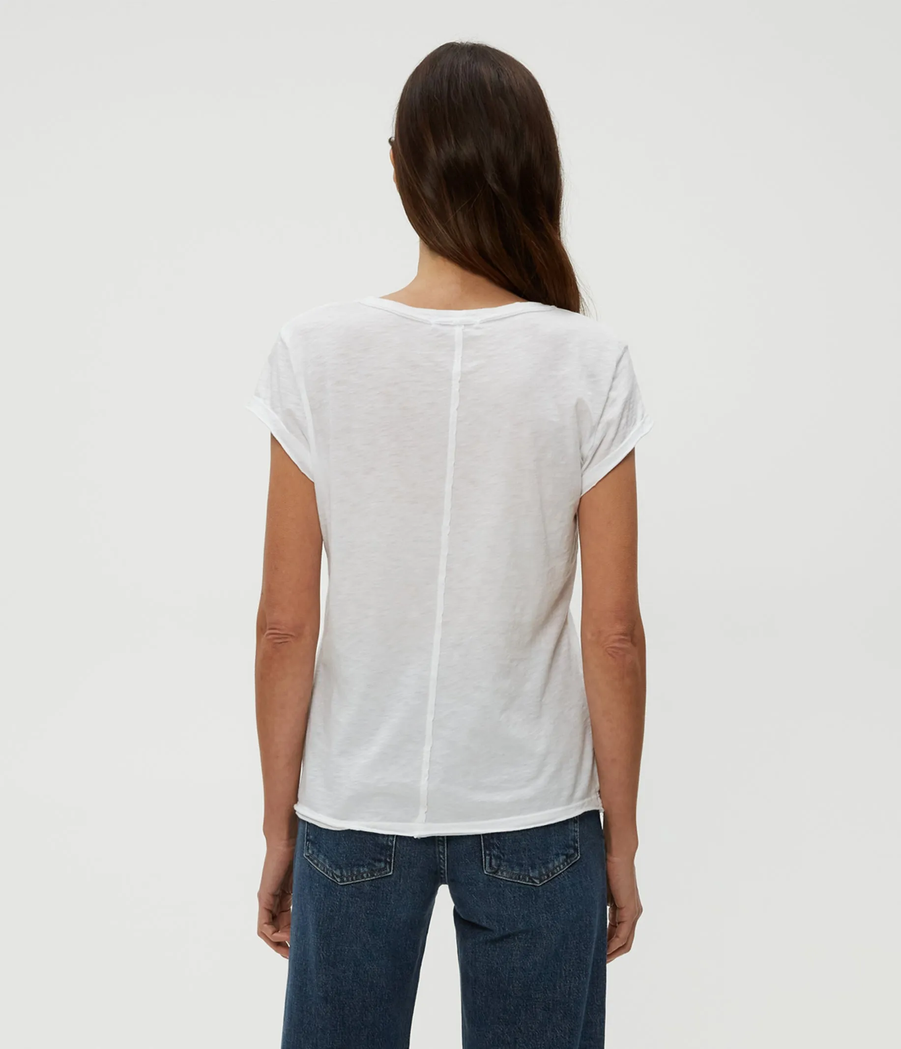 TRUDY SUPIMA TEE IN WHITE