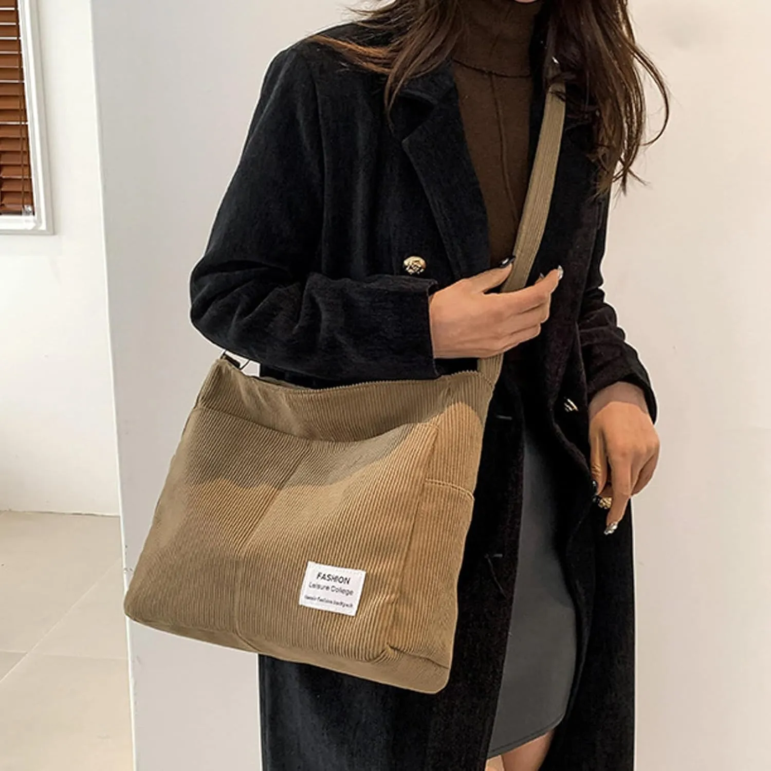 Women's Canvas Tote Bags with Zipper Beach Tote Shoulder Bags for Summer Vacation Cute Purse for Women Trendy(Khaki)